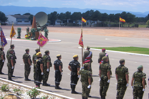 La Compañía de Ingenieros del BIEM III formó y desfiló a pie el día de San Fernando en la Base Militar “General Almirante” de Marines en Valencia