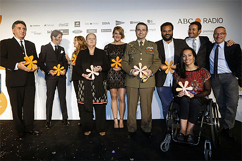 Foto de familia de los galardonados con el premio 'Motivos que celebrar'