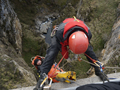 Prácticas de rescate vertical en montaña