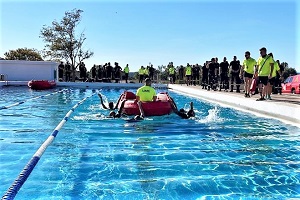 Una de las pruebas más vistosas ha sido la de natación con arrastre de embarcación, llevada a cabo dentro de la competición IFO