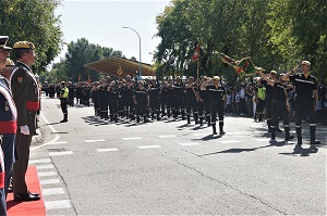 Imagen del desfile terrestre en el que participaron componentes de todas las unidades de la UME ubicadas en la Base Aérea de Torrejón