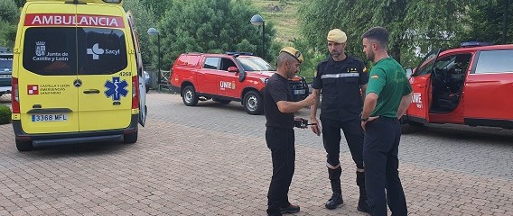 La UME participa con éxito en el rescate de un espeleólogo herido en León