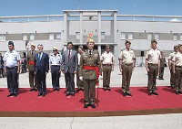 El teniente gneral, acompañado de autoridades civiles y militares