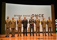 Foto de familia de la comisión de la UME que acudió a la entrega de los premios “Solidarios ONCE Comunidad de Madrid 2018“