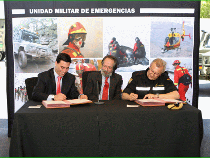Acto de firma del Convenio de Aplicaci&oacute;n del Acuerdo Marco con Red.es.