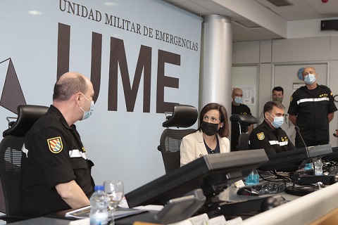 La ministra de Defensa, Margarita Robles, ha visitado hoy la Unidad Militar de Emergencias (UME)