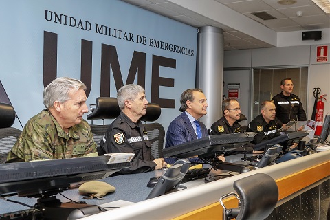 El secretario de Estado ha visitado el centro de Operaciones Conjuntas (JOC) en el Cuartel General de la UME