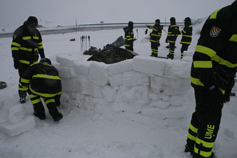 Los militares se adiestraron ante emergencias relacionadas con grandes nevadas.