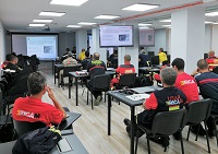 Las escuelas prácticas han tenido una importante parte teórica