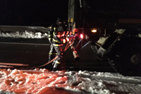 En la A-31 desde el Km 55 hasta Almansa se han rescatado varios camiones atrapados además de repartir mantas y víveres entre los ocupantes de los vehículos inmovilizados.