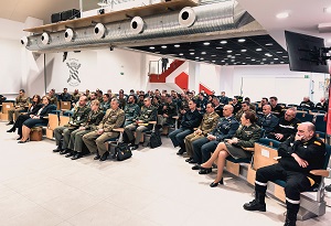 La apertura del Curso, a la que asisitieron todos los profesores y alumnos, se realizó en el Auditorium General Montiano
