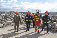 Las autoridades asistentes tuvieron la ocasión de observar un ejercicio práctico del BIEM 5 en el campo de instrucción de la Escuela Nacional de Protección Civil