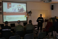 La delegada y los subdelegados del Gobierno de España han podido conocer de cerca a los militares de la UIEN Canarias