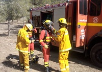 Los efectivos de la UME ha tenido la oportunidad de operar las autobombas de los servicios de Israel lo que lo que favorece a los militares a familiarizarse en el manejo de equipos y material diferentes a los propios