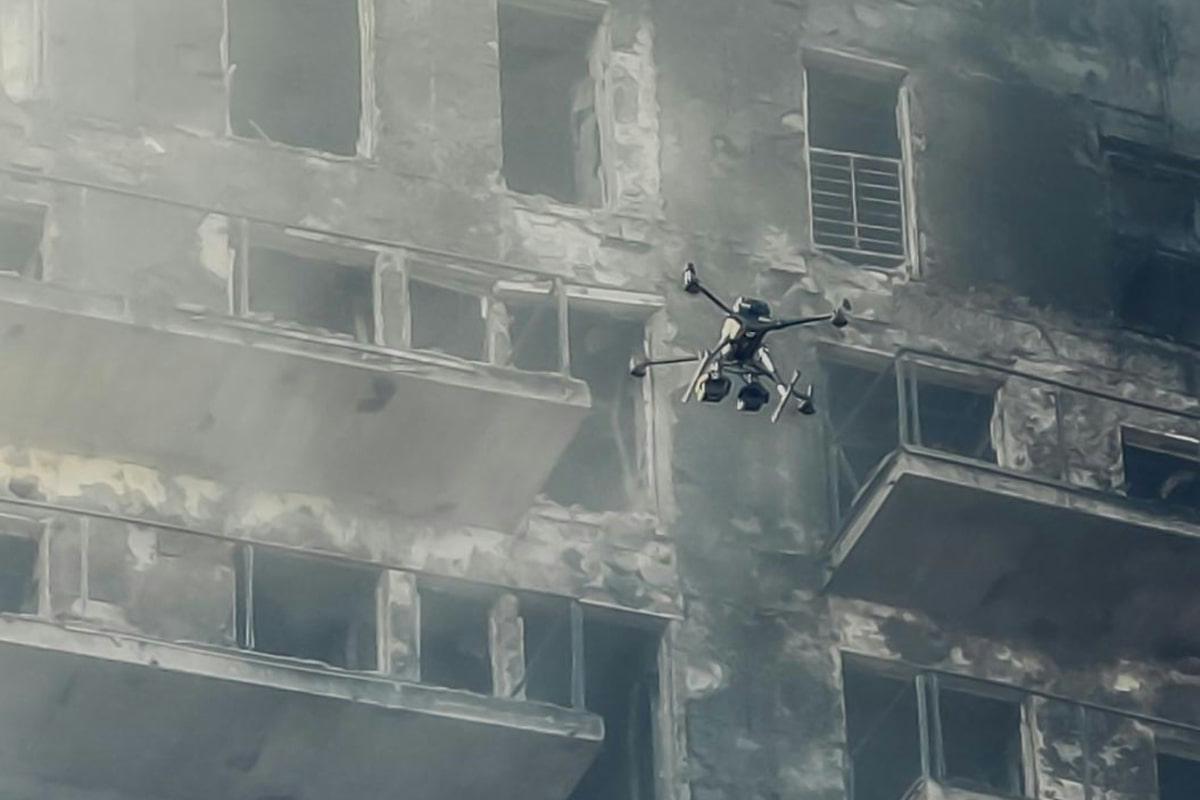 El Matrice 300 ha volado en el exterior del edificio afectado