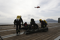 Simulación de una fuga de fenol en un buque en el Puerto de Escombreras