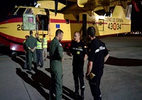 El equipo tras recibir el briefing a su llegada a Grecia