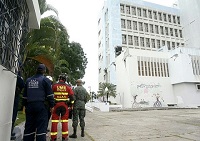 el Museo Bahía de Caráquez, uno de los más importantes de la costa oeste de Ecuador, que alberga una muestra arqueológica única de las diferentes sociedades y culturas que han habitado la zona.