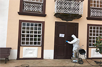 Continuan los trabajos de desinfección en puntos críticos