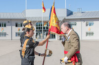 El Teniente General se despide de la bandera tras más de 40 años de servicio