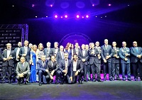 Al final del acto todos los premiados posaron con sus galardones