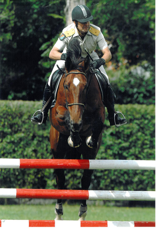 Tres jinetes representaron a la Unidad Militar de Emergencias en la competición