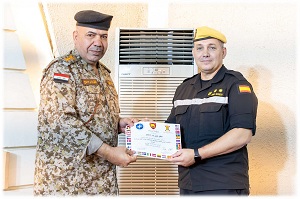 Durante la sesión de clausura, celebrada en el Ministerio del Interior de Irak, se hizo entrega de certificados de asistencia, bajo la presidencia del ministro del Interior iraquí, Abdul Amir al-Shammari