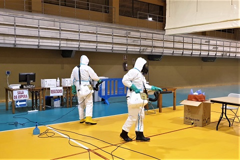 Desinfecci&oacute;n de las zonas donde se realizan los test masivos de ant&iacute;genos