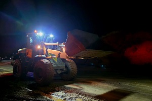 Se han llevado a cabo diversas actuaciones prioritarias como labores de achique en el paso elevado de las vías ferroviarias y en el acceso a Grisén por el camino de los Puentes