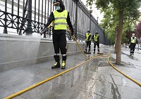 Para la desinfección se ha utilizado una mezcla de agua y jabón neutro (Polisorbato 20) al 0,5%, aplicado a través de una autobomba provista de una lanza de presión regulable.