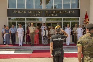 La ceremonia fue presidida por la ministra de Defensa, Margarita Robles, y contó con la presencia del General Jefe de la UME, Francisco Javier Marcos Izquierdo, así como diversas autoridades civiles y militares.