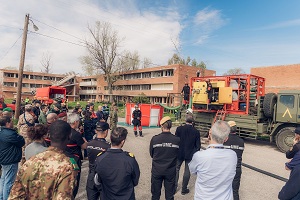 El programa del  Curso ha incluido conferencias especializadas, ejercicios prácticos y visitas a las instalaciones de la UME en la Base Aérea de Torrejón