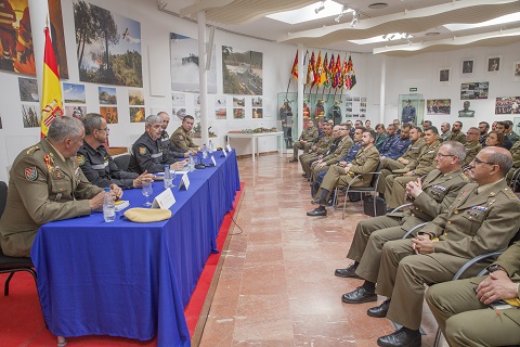 El general Alca&ntilde;iz ha querido destacar la responsabilidad que supone para la UME organizar un Curso de estas caracter&iacute;sticas