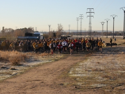 M&aacute;s de 300 participantes completaron un recorrido de 6.500 metros por la Base A&eacute;rea como muestra de apoyo a la lucha contra la drogadicci&oacute;n