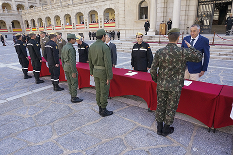 Acto de entrega de diplomas a los alumnos que han finalizado el CBE I/14