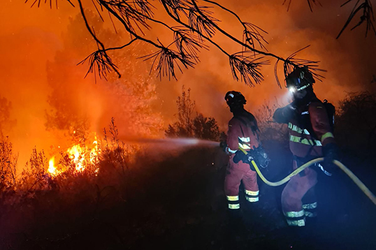 El Primer Batall&oacute;n de Intervenci&oacute;n en Emergencias (BIEM I) trabaja en la zona cacere&ntilde;a con 136 efectivos y 48 medios