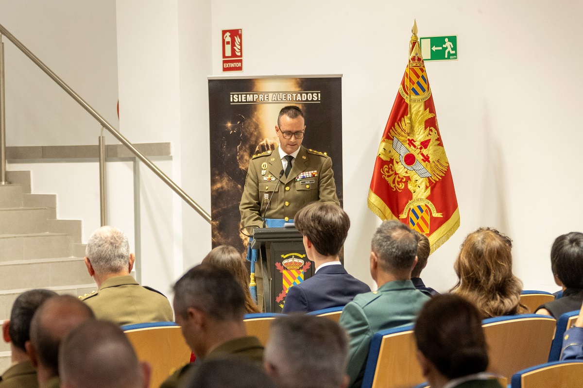 Durante su alocuci&oacute;n, el coronel Salas, ha pedido a los militares de la UME lealtad, exigencia, ilusi&oacute;n e iniciativa para &ldquo;ser de utilidad a los dem&aacute;s&rdquo;