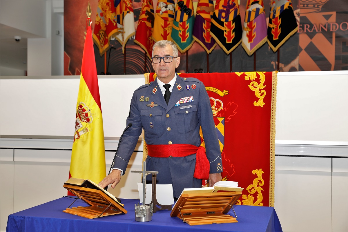 La toma de posesi&oacute;n del cargo se realiz&oacute; en el auditorio General Montiano de la UME