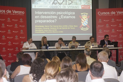 El general de divisi&oacute;n Miguel Alca&ntilde;iz, Jefe de la UME presidi&oacute; la inauguraci&oacute;n del curso