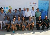 Foto familia con la Fundacion Deportiva Municipal Valencia y Guardia Civil