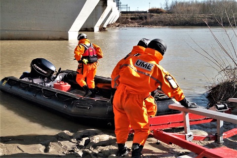 Durante el simulacro, los militares espa&ntilde;oles han recibido misiones de b&uacute;squeda y rescate en varios r&iacute;os, un lago y una presa