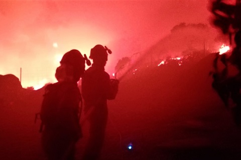 Durante la noche se defedieron viviendas en los alrededores de Cadalso