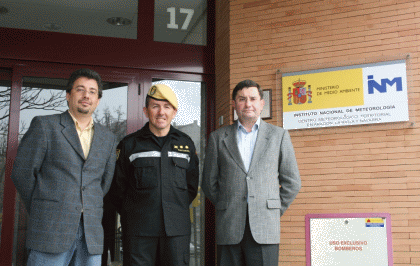 El Jefe del BIEM IV durante la visita a la AEMET en Arag&oacute;n.