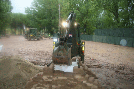 El BIEM III, entre otros trabajos llev&oacute; a cabo la construcci&oacute;n de diques.