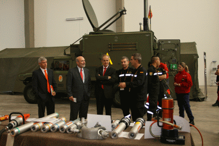 Autoridades de la Junta de Extremadura y grupos de escolares visitaron la exposici&oacute;n