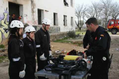 Los alumnos formaron parte de equipos multidisciplinares de rescate urbano y atenci&oacute;n psicol&oacute;gica.