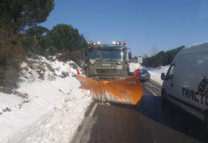 Primera vez que la Unidad Militar de Emergencias interviene en la Comunidad Aut&oacute;noma de Catalu&ntilde;a por grandes nevadas.