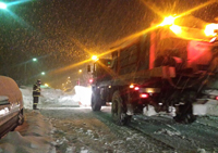 Durante la noche se ha seguido con la apertura de viales