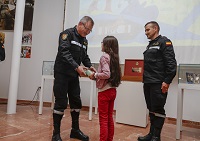 El primer premio en la categoría de 7 a 12 años ha sido para la obra “La unión hace la fuerza” de Carla Peinado, de 9 años