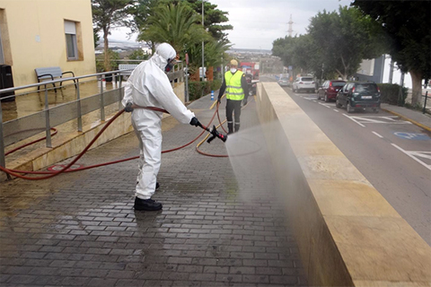 Desinfecci&oacute;n en el hospital de Torrecardenas de Almeria